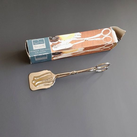 Vintage Silver Plated Pastry Server Tongs - Picture 1 of 5